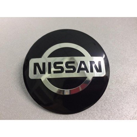 Наклейки Nissan D56 мм алюминий (Серебристый логотип на черном фоне)